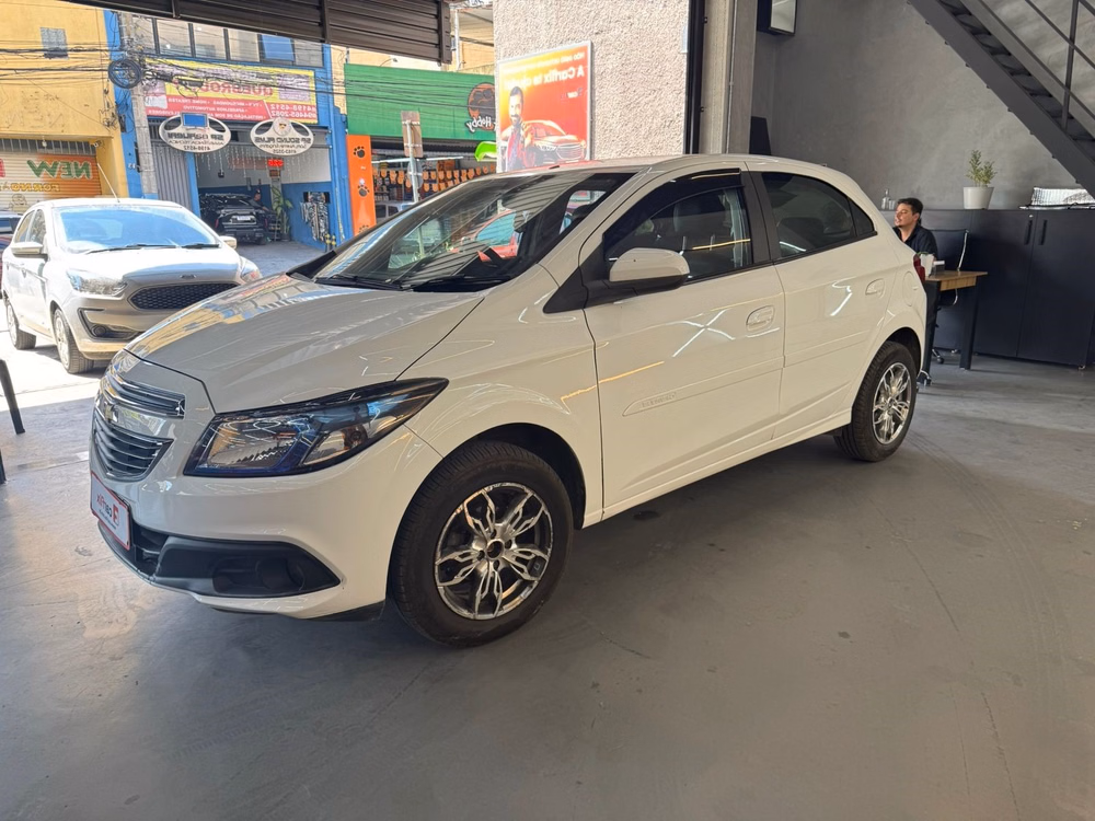 CHEVROLET ONIX 1.4 MPFI LT 8V FLEX 4P MANUAL